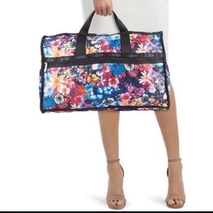 LeSportSac Classic Large Floral Amelie Weekender Tote with Makeup Bag